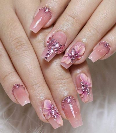 Suri Nail